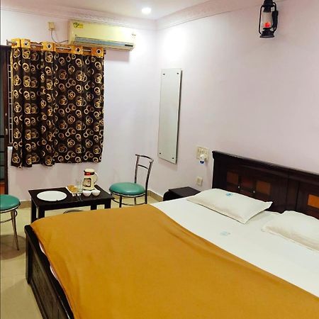 Sv Guest Rooms Βιζαχαπατνάμ Εξωτερικό φωτογραφία