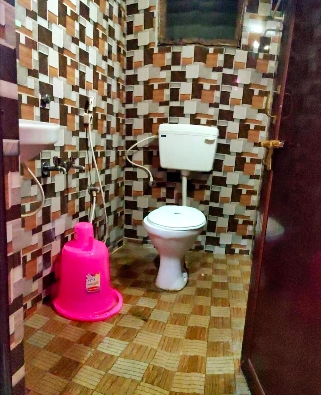 Sv Guest Rooms Βιζαχαπατνάμ Εξωτερικό φωτογραφία